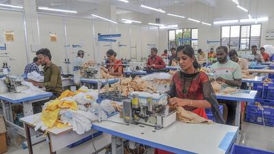 Government permission will no longer be needed to lay off workers, cut staff strength or shut down establishments with less than 300 workers (HT PHOTO) Government permission will no longer be needed to lay off workers, cut staff strength or shut down establishments with less than 300 workers (HT PHOTO)