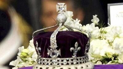 In 1937, the Kohinoor, the ‘pride of India’, pared down to European tastes, was embedded in the British crown. (AP File Photo) In 1937, the Kohinoor, the ‘pride of India’, pared down to European tastes, was embedded in the British crown. (AP File Photo)