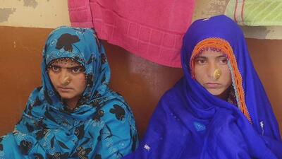Karam Khatoon (21) and Sachul (22) tied knots with Saleh Mohammad (26) and Mushtaq Ali (27) at Pakistan’s Ghotki district in 2023. But the brides could not travel to India with their husbands due to visa complications. Karam Khatoon (21) and Sachul (22) tied knots with Saleh Mohammad (26) and Mushtaq Ali (27) at Pakistan’s Ghotki district in 2023. But the brides could not travel to India with their husbands due to visa complications.