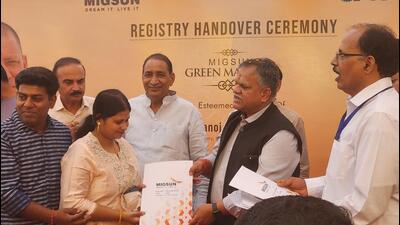 On the basis of resolution, in 2009 the board approved OC and CC (competition certificate), paving way for registry and addressing the issue of the homebuyers, said the chief secretary on the occasion. (HT Photos) On the basis of resolution, in 2009 the board approved OC and CC (competition certificate), paving way for registry and addressing the issue of the homebuyers, said the chief secretary on the occasion. (HT Photos)