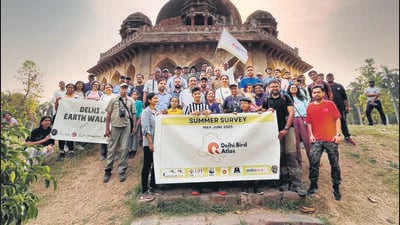 The flagging off took place among 100 birdwatchers, volunteers, students, wildlife experts, and conservationists. (HT Photo) The flagging off took place among 100 birdwatchers, volunteers, students, wildlife experts, and conservationists. (HT Photo)