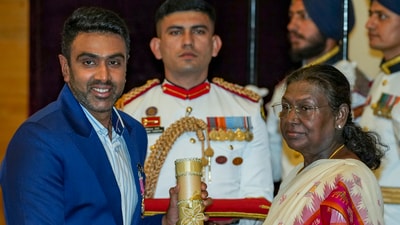 New Delhi: President Droupadi Murmu confers the Padma Shri on cricketer Ravichandran Ashwin in the field of Sports during the Civil Investiture Ceremony-I at Rashtrapati Bhavan, in New Delhi. (PTI)