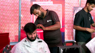 Urban Company, which provides mobile app-based beauty and home care services, will raise up to 4.29 billion rupees by selling new shares, while existing investors plan to offload stock worth 14.71 billion rupees. (HT File) Urban Company, which provides mobile app-based beauty and home care services, will raise up to 4.29 billion rupees by selling new shares, while existing investors plan to offload stock worth 14.71 billion rupees. (HT File)