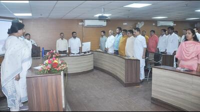 The Ghaziabad municipal corporation board meeting on Monday. (Sakib Ali/HT photo) The Ghaziabad municipal corporation board meeting on Monday. (Sakib Ali/HT photo)