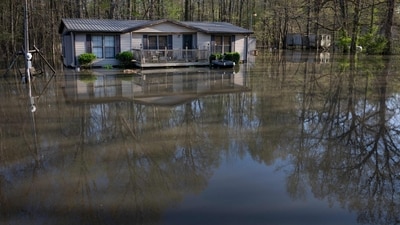 US severe thunderstorms forecast: Tornado risk is reliant upon the storm's composition and the amount of sunlight on Monday afternoon. (Getty Images via AFP) US severe thunderstorms forecast: Tornado risk is reliant upon the storm's composition and the amount of sunlight on Monday afternoon. (Getty Images via AFP)