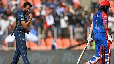 Prasidh Krishna (L) dismissed KL Rahul for 28 (AFP)