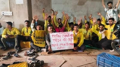 Blinkit gig workers went on a strike in Varanasi this weekend (X/@GIPSWU_) Blinkit gig workers went on a strike in Varanasi this weekend (X/@GIPSWU_)