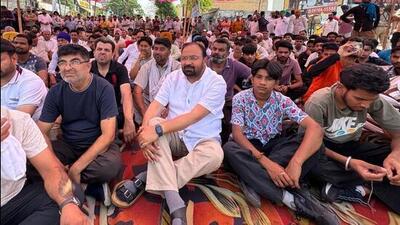 On April 23, the protesters led by MLA Sukhwinder Singh Kotli had blocked the national highway for three hours, causing inconvenience to commuters. (HT File) On April 23, the protesters led by MLA Sukhwinder Singh Kotli had blocked the national highway for three hours, causing inconvenience to commuters. (HT File)
