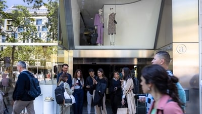 Pedestrians wait outside a store closed due to a power outage in Barcelona, Spain, on Monday, April 28, 2025. Spain and Portugal lost power shortly after 12:30 p.m. local time in a massive blackout that idled public transport, airports and phone services, bringing the daily activities of millions to a halt. Photographer: Angel Garcia/Bloomberg (Bloomberg) Pedestrians wait outside a store closed due to a power outage in Barcelona, Spain, on Monday, April 28, 2025. Spain and Portugal lost power shortly after 12:30 p.m. local time in a massive blackout that idled public transport, airports and phone services, bringing the daily activities of millions to a halt. Photographer: Angel Garcia/Bloomberg (Bloomberg)