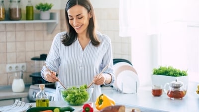 Here are the 3 things you should never eat for dinner. (Shutterstock) Here are the 3 things you should never eat for dinner. (Shutterstock)