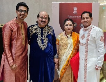 Pandit Ronu Majumdar with wife Anandi and sons Siddharth and Hrishikesh.