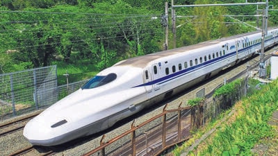 IRCTC takes tourists across cherry blossom country for taste of bullet train travel IRCTC takes tourists across cherry blossom country for taste of bullet train travel