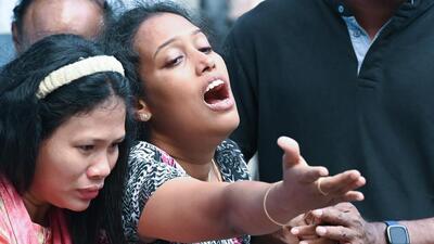 A mother, Madhumita Mutthu Krishnan, breaks down outside the NRS Hospital Morgue after losing her two kids in Rituraj Hotel fire incident in Kolkata, on Wednesday. (Samir Jana/ Hindustan Times) A mother, Madhumita Mutthu Krishnan, breaks down outside the NRS Hospital Morgue after losing her two kids in Rituraj Hotel fire incident in Kolkata, on Wednesday. (Samir Jana/ Hindustan Times)