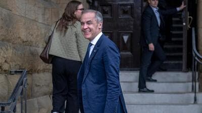 Carney, once governor of the Bank of Canada and later the Bank of England, now assumes leadership. (AFP photo) Carney, once governor of the Bank of Canada and later the Bank of England, now assumes leadership. (AFP photo)