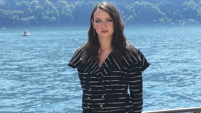 Martina Scrinzi poses for photographers upon arrival for the women's Chanel Cruise 2025/26 collection show, unveiled at a 16th century Villa d' Este in Cernobbio, on Lake Como, Italy, Tuesday, April 29, 2025. (AP Photo/Antonio Calanni) (AP) Martina Scrinzi poses for photographers upon arrival for the women's Chanel Cruise 2025/26 collection show, unveiled at a 16th century Villa d' Este in Cernobbio, on Lake Como, Italy, Tuesday, April 29, 2025. (AP Photo/Antonio Calanni) (AP)