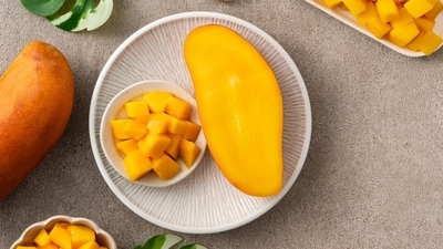 Make summer cooling with mangoes. (Shutterstock) Make summer cooling with mangoes. (Shutterstock)