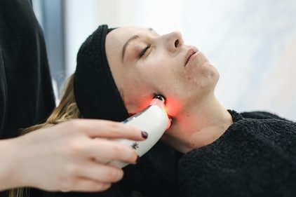 Innovative laser treatments for acne scars offer long-lasting results by targeting deeper skin layers and promoting collagen production. (Pexels) Innovative laser treatments for acne scars offer long-lasting results by targeting deeper skin layers and promoting collagen production. (Pexels)