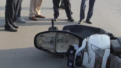 Ludhiana, India – February 1, 2020 : Police investigating at the spot after Punjab Roadways bus crushed a man to death near Amar Shaheed Sukhdev Thapar Interstate bus terminal in Ludhiana on Saturday, February 1, 2020. (Photo by Gurpreet Singh/ Hindustan Times) Ludhiana, India – February 1, 2020 : Police investigating at the spot after Punjab Roadways bus crushed a man to death near Amar Shaheed Sukhdev Thapar Interstate bus terminal in Ludhiana on Saturday, February 1, 2020. (Photo by Gurpreet Singh/ Hindustan Times)
