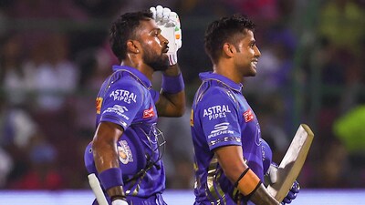 Twin innings from Hardik Pandya and Suryakumar Yadav in the trust sense. Both batters scored 48*(23), providing a flourish to push MI to 217-2. Their unbeaten partnership was worth 94 in just 46 deliveries. (PTI) Twin innings from Hardik Pandya and Suryakumar Yadav in the trust sense. Both batters scored 48*(23), providing a flourish to push MI to 217-2. Their unbeaten partnership was worth 94 in just 46 deliveries. (PTI)