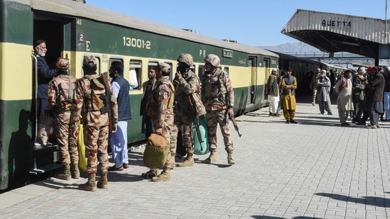 The Pakistani Army is trying to show its combat readiness amid tensions with India and its apprehensions of a war after the Pahalgam attack. (AFP/ Representative)