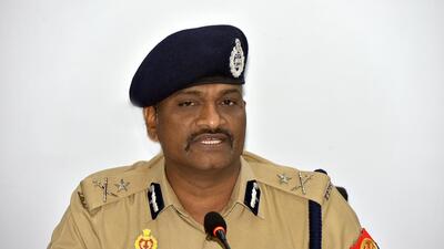 Ghaziabad Police Commissioner J Ravindra Gour gives a press briefing on Friday. (Sakib Ali/HT Photo) Ghaziabad Police Commissioner J Ravindra Gour gives a press briefing on Friday. (Sakib Ali/HT Photo)