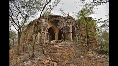 The ruins of Malcha Mahal two years after the death, on September 2, 2017, of its last resident, Ali Raza. (Burhaan Kinu/HT PHOTO) The ruins of Malcha Mahal two years after the death, on September 2, 2017, of its last resident, Ali Raza. (Burhaan Kinu/HT PHOTO)