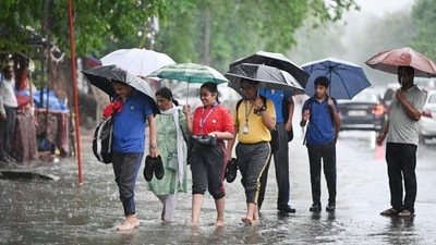 The India Meteorological Department has predicted similar weather for Saturday too, with light to moderate rainfall accompanied with thunderstorm. (Ajay Aggarwal/HT) The India Meteorological Department has predicted similar weather for Saturday too, with light to moderate rainfall accompanied with thunderstorm. (Ajay Aggarwal/HT)