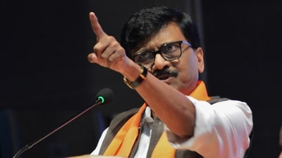 Shiv Sena (UBT) MP Sanjay Raut is addressing workers of the party in Mumbai. (Praful Gangurde /HT file)
