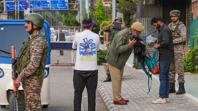 Security checks being conducted amid high alert, in the aftermath of the Pahalgam terror attack, in Srinagar, Saturday, May 3, 2025. (PTI) Security checks being conducted amid high alert, in the aftermath of the Pahalgam terror attack, in Srinagar, Saturday, May 3, 2025. (PTI)