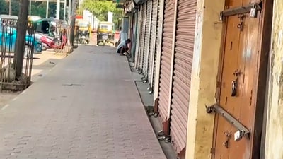 Markets were shut, public vehicles remained off the roads, and private offices remained closed across the state. (File Image) Markets were shut, public vehicles remained off the roads, and private offices remained closed across the state. (File Image)