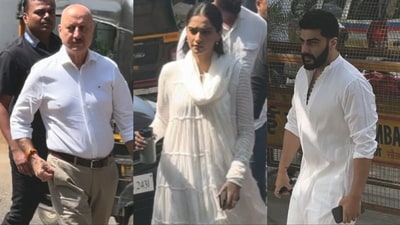 Nirmal Kapoor death: Anupam Kher, Sonam Kapoor and Arjun Kapoor paid tribute. Nirmal Kapoor death: Anupam Kher, Sonam Kapoor and Arjun Kapoor paid tribute.
