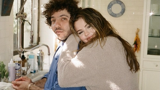 Daily Love and Relationship Horoscope 2025: Find out love predictions for May 4.