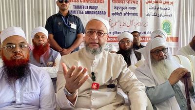 Chhatrapati Sambhajinagar, Apr 28 (ANI): All India Majlis-e-Ittehadul Muslimeen (AIMIM) MP Asaduddin Owaisi addresses a press conference, in Chhatrapati Sambhajinagar on Monday. (ANI Photo) (Video Grab)
