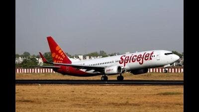 A SpiceJet passenger Boeing 737-800 aircraft takes off from Sardar Vallabhbhai Patel international airport in Ahmedabad, India May 19, 2016. (REUTERS)