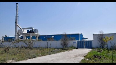 Carcass utilisation plant in Rasulpur village, Ludhiana. (HT File) Carcass utilisation plant in Rasulpur village, Ludhiana. (HT File)