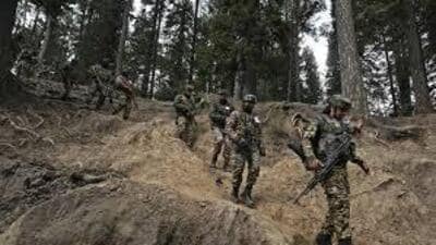 The Pakistan Army, on intervening night of Sunday and Monday, continued firing along the Line of Control (LoC) for the 11th consecutive day. (File)