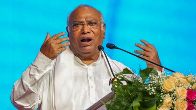Mallikarjun Kharge reiterated Congress's support to the government against Pakistan. (PTI file photo) Mallikarjun Kharge reiterated Congress's support to the government against Pakistan. (PTI file photo)