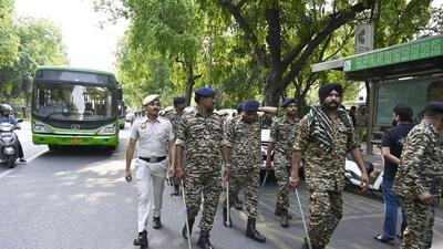 Police and security personnel in central Delhi on Tuesday ahead of the drill. (Sanjeev Verma/HT Photo) Police and security personnel in central Delhi on Tuesday ahead of the drill. (Sanjeev Verma/HT Photo)