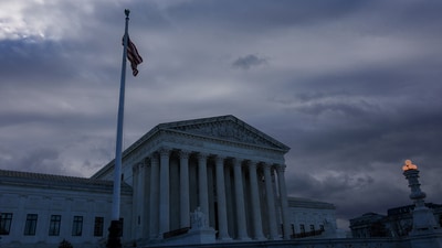 Supreme Court allowed Trump to enforce a transgender military ban (REUTERS)