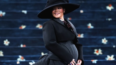 Rihanna poses during the Met Gala, an annual fundraising gala held for the benefit of the Metropolitan Museum of Art's Costume Institute with this year's theme 'Superfine: Tailoring Black Style,' in New York City, New York, U.S., May 5, 2025. REUTERS/Jeenah Moon (REUTERS)