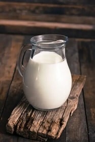 Skimmed milk is a rich source of Calcium and Vitamin D and should be included in the daily diet. (Unsplash) Skimmed milk is a rich source of Calcium and Vitamin D and should be included in the daily diet. (Unsplash)