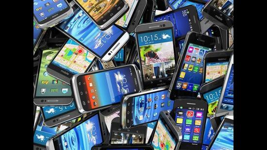 Some of the recovered phones had been in use by unsuspecting secondary buyers, the SSP said. He urged the public to report lost or stolen mobile phones to the police without delay. (HT File)