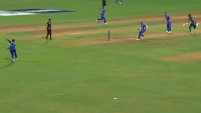 Hardik Pandya missed the direct hit on the last ball from a close range as MI lost the match against GT. (X Image/Screengrab - JioHotstar)