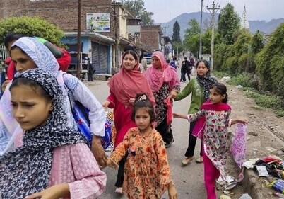 People move to a safer place as part of evacuation amid shelling from Pakistan, after the Indian Army’s ‘Operation Sindoor’, in Poonch district after Wednesday (PTI)