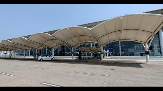 The airport wore a deserted look on Wednesday after it was closed for passengers. (Ravi Kumar/HT)