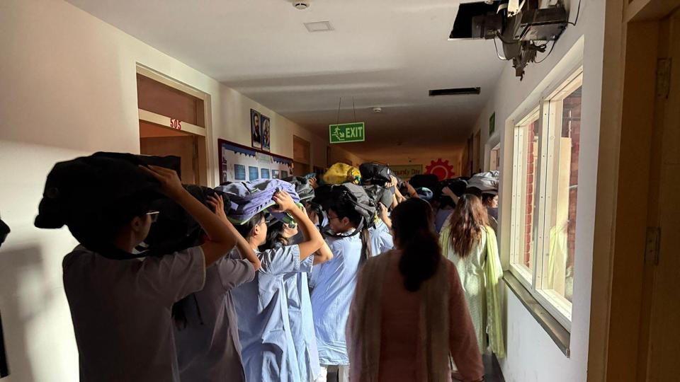 Dipti Vohra, principal, DPS RK Puram said that the school conducted a series of safety sessions and a successful mock drill (HT Photo/Varun Bhandari)