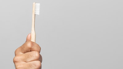 Using a toothbrush beyond the recommended 3-4 months can pose some risks. Here's what a doctor said. (Representative picture: Freepik) Using a toothbrush beyond the recommended 3-4 months can pose some risks. Here's what a doctor said. (Representative picture: Freepik)