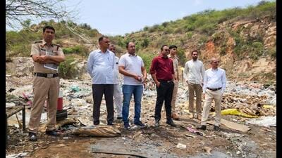 Administrative officials visit areas where chemical-laden scrap is burnt in Khori Khurd village near the Rajasthan border, in Nuh district on Thursday. (PARVEEN KUMAR/HT) Administrative officials visit areas where chemical-laden scrap is burnt in Khori Khurd village near the Rajasthan border, in Nuh district on Thursday. (PARVEEN KUMAR/HT)