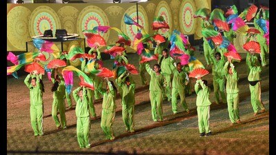 Artists performing during 'Khelo India Youth Games 2025 Bihar' at Pataliputra Sports Complex in Patna. (Santosh Kumar/HT) Artists performing during 'Khelo India Youth Games 2025 Bihar' at Pataliputra Sports Complex in Patna. (Santosh Kumar/HT)