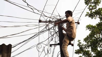On Thursday, May 8, the MSEDCL and Mahatransco teams carried out scheduled maintenance work in areas including Nanded City, Dhayari, Narhe, Raikar Mala, Vadgaon, Deshpande Garden Society, Bajirao Road, Shukrawar Peth, Fadtare Chowk, Peshwe Park, Karve Nagar, Thorat Colony etc. (HT PHOTO) On Thursday, May 8, the MSEDCL and Mahatransco teams carried out scheduled maintenance work in areas including Nanded City, Dhayari, Narhe, Raikar Mala, Vadgaon, Deshpande Garden Society, Bajirao Road, Shukrawar Peth, Fadtare Chowk, Peshwe Park, Karve Nagar, Thorat Colony etc. (HT PHOTO)
